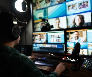 carbonfilm-virtual-live-stream-desk-setup carbonfilm-virtual-live-stream-desk-setup